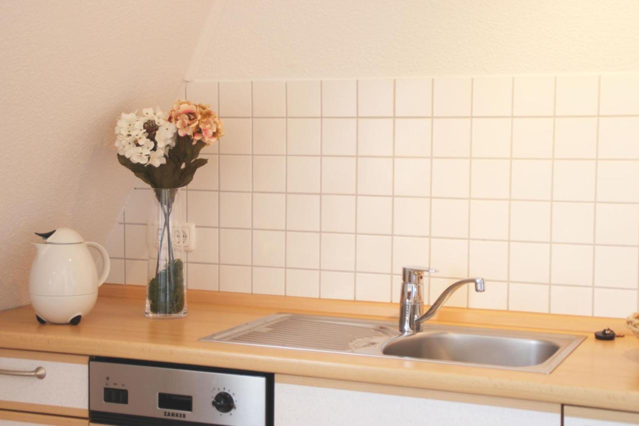 Hafenhaeuser Breege - Ferienwohnung 9 Strandlaeufer Buitenkant foto